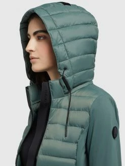 Khujo Outdoor Jassen Functionele Jas Ghita Dames Donkergroen -Exporteren Kleding Pracht Winkel 42a7ea2f0b938a9b4bd719280f2cefc7