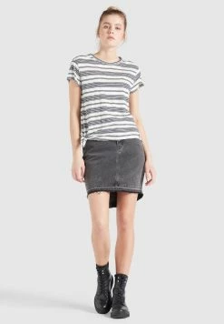 Khujo T-shirts Shirt MATAMA Dames Marine / Wit -Exporteren Kleding Pracht Winkel 4bcdecd24d472913af4c1fad5c2fc957