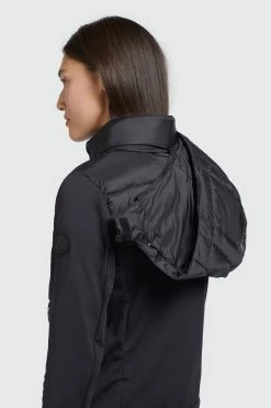 Khujo Outdoor Jassen Functionele Jas Ghita Dames Zwart -Exporteren Kleding Pracht Winkel 69c1f0f43ed4a8dae1a9d565c680b8ef