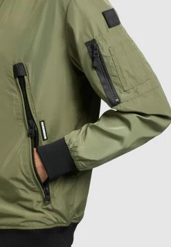 Khujo Astile2 - Bomberjacks - Olivgrün 15 Khujo Astile2 - Bomberjacks - Olivgrün -Exporteren Kleding Pracht Winkel 7f0272f37f694818808aeaa55bb2c546