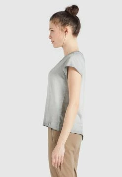 Khujo T-shirts Shirt MATAMA Dames Grijs -Exporteren Kleding Pracht Winkel ce0a9e63f1118c685bfa2c7c2637bf6e