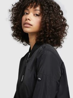 Khujo Tussenjassen Tussenjas Stence2 Dames Zwart -Exporteren Kleding Pracht Winkel eef6c8f59c77ecfc2b58949a07de5616